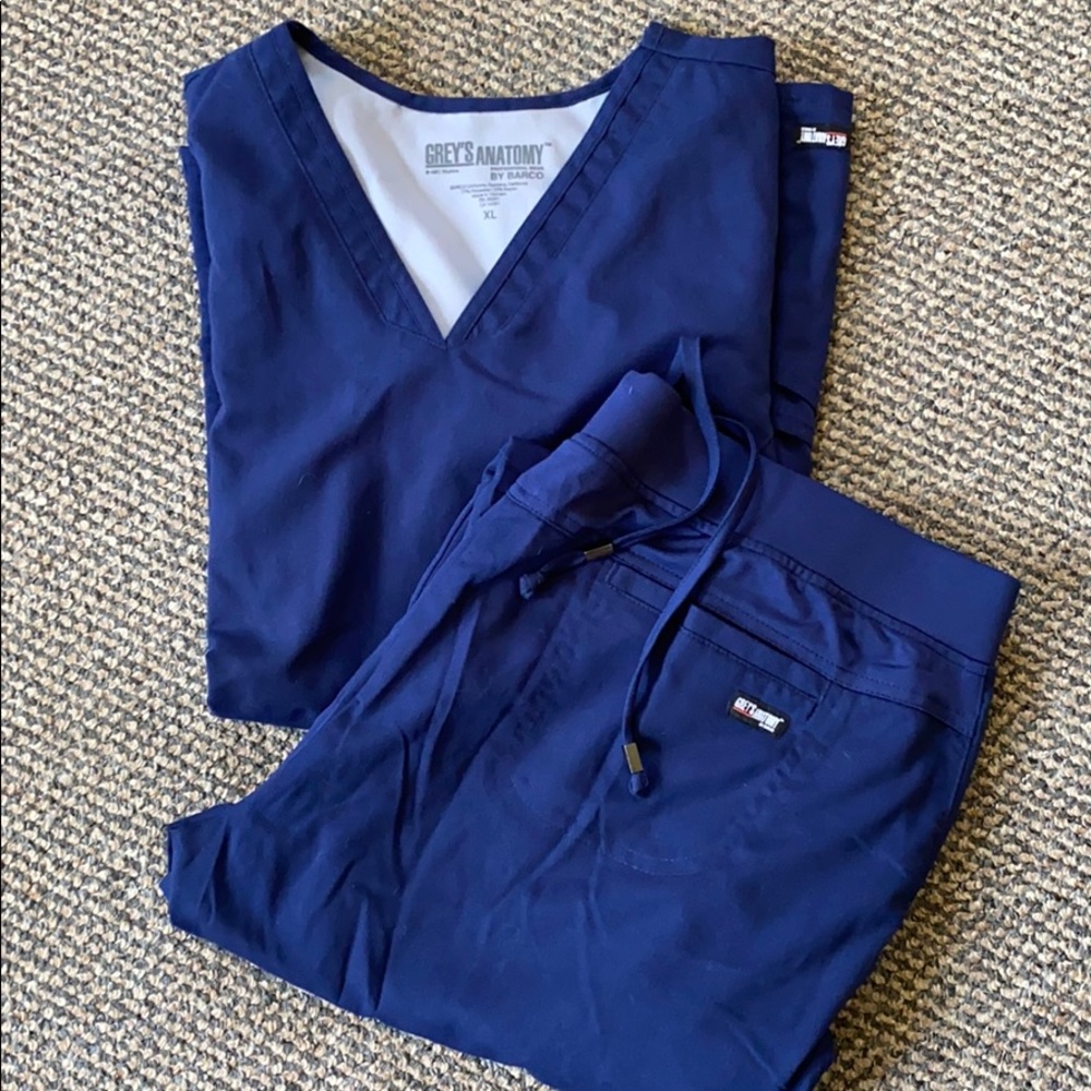 Grey’s Anatomy Barco Scrub Set